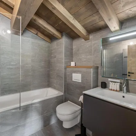 Luxueux Au Pied Du Mont D'arbois, Megeve, Avec Espace Bien-etre Et Salle De Cinema - Fr-1-569-106